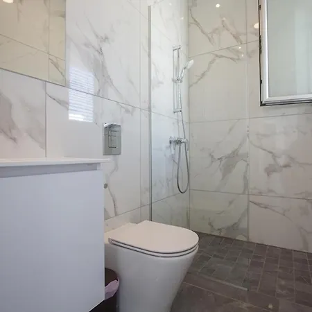 The Ultimate 5 Star Holiday In With Private Pool And Close To The Beach 1694